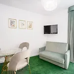 Emerald Sea 250 M Do Morza
