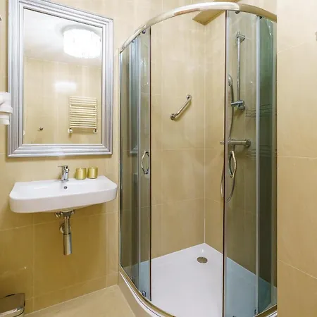 Emerald Sea 250 M Do Morza *